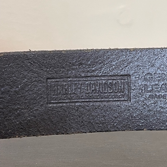 Harley Davidson Leather Belt & Buckle - Picture 6 of 11
